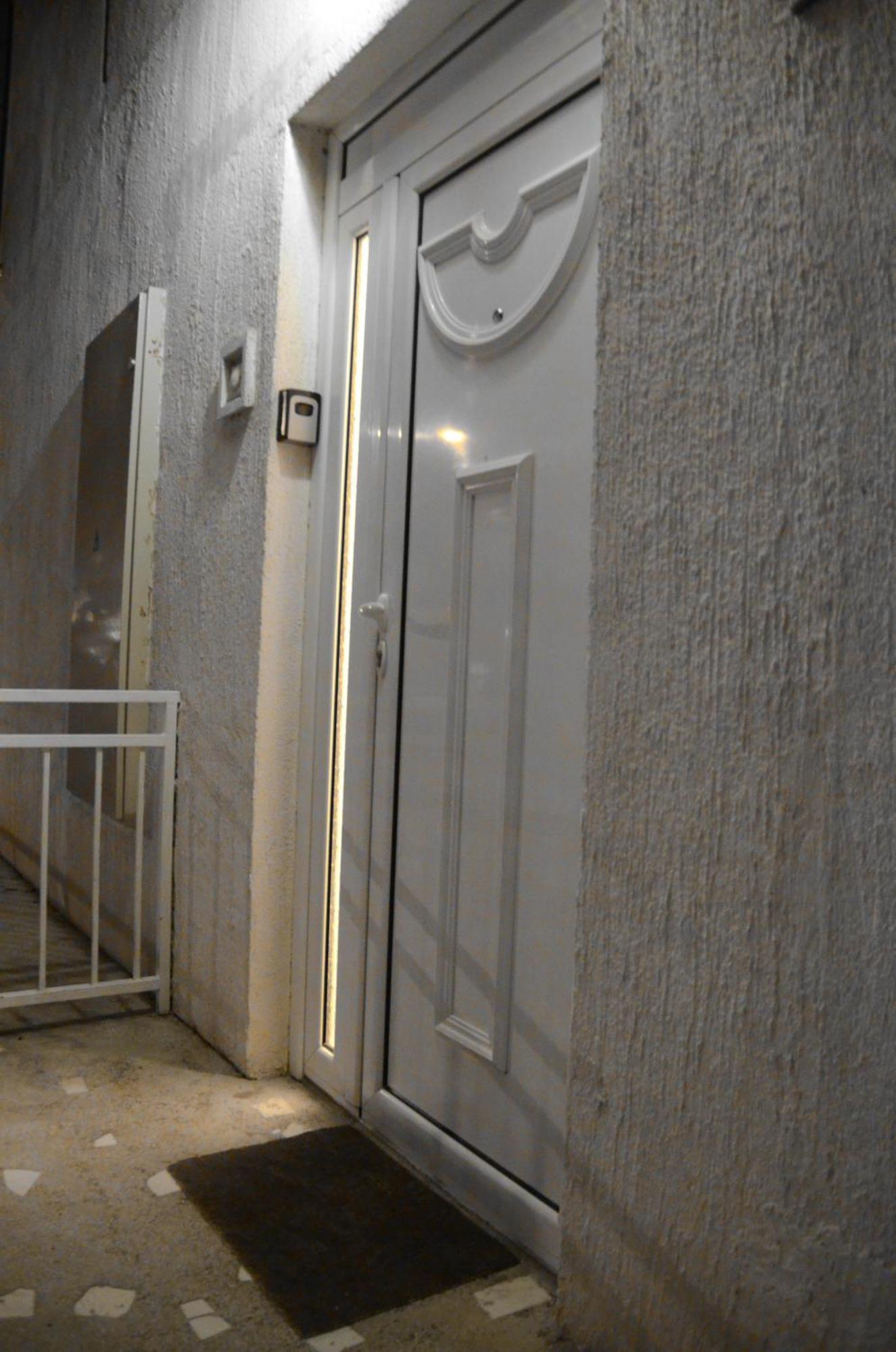 Apartamento Cerak Lux Belgrado Exterior foto