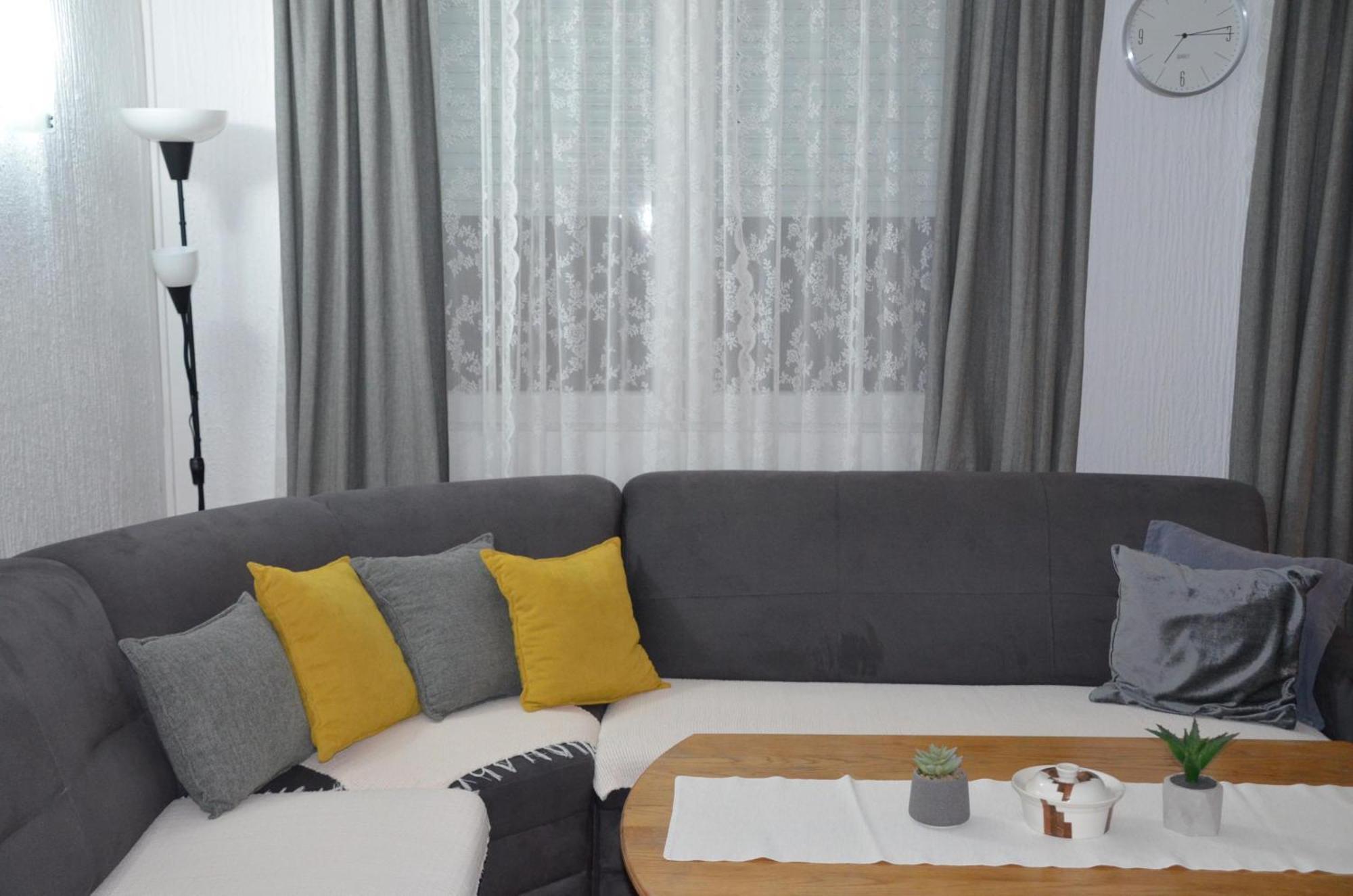 Apartamento Cerak Lux Belgrado Exterior foto